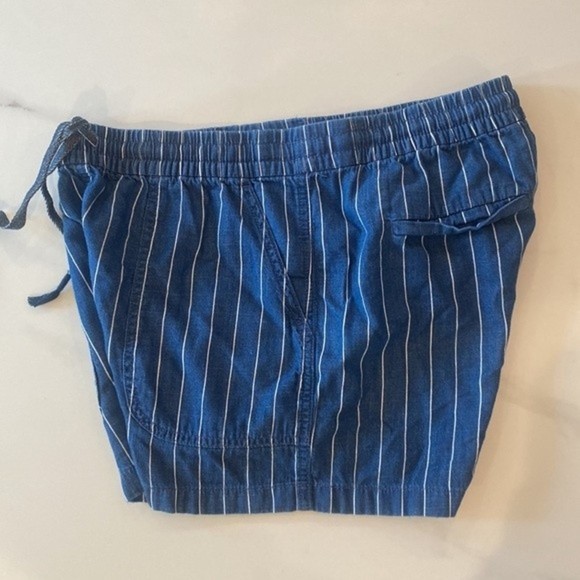 J Crew Denim drawstring shorts | Size Small, 3" Inseam - Picture 3 of 5